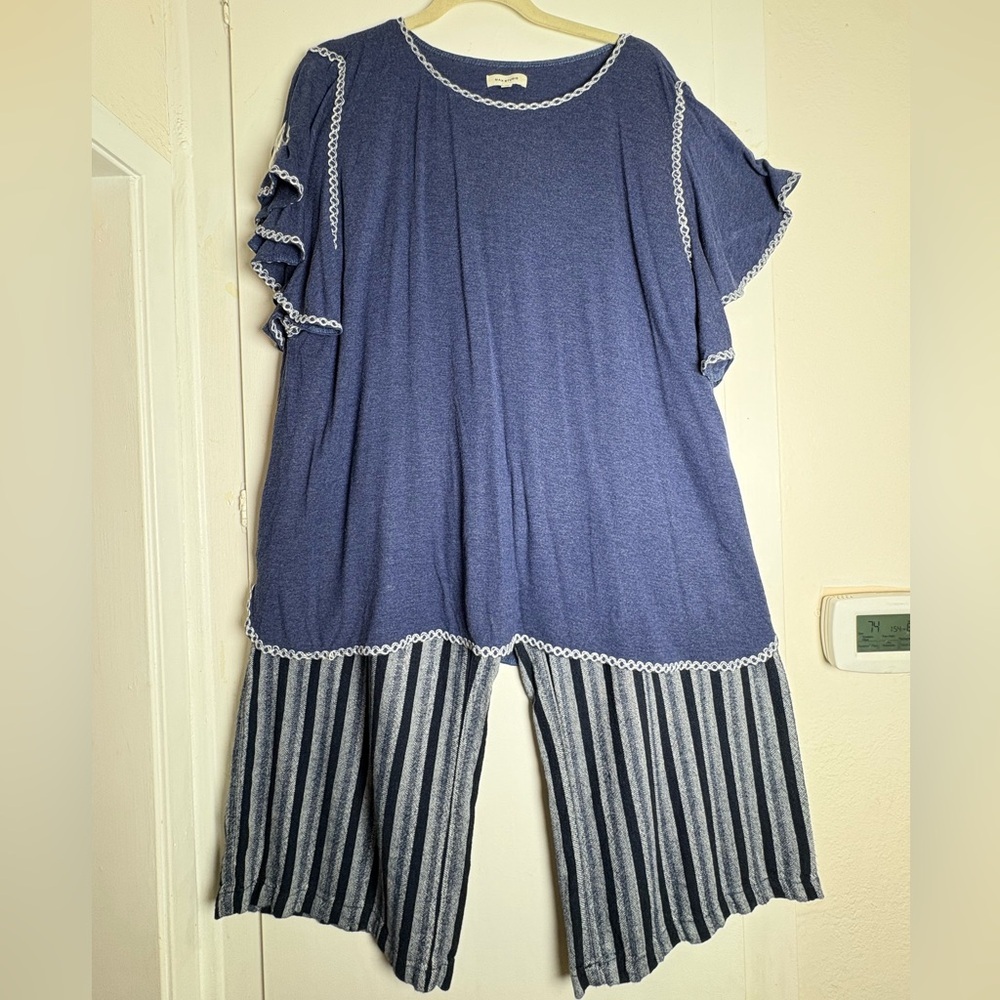 Cute Navy and White Pants and Shirt Set Women’s Size 3XL - Picture 2 of 16